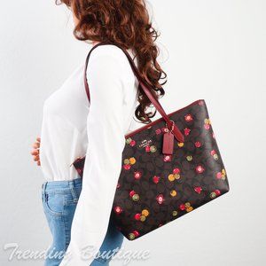 NWT Coach Zip Top Tote In Signature Canvas With Ornament Print in Brown